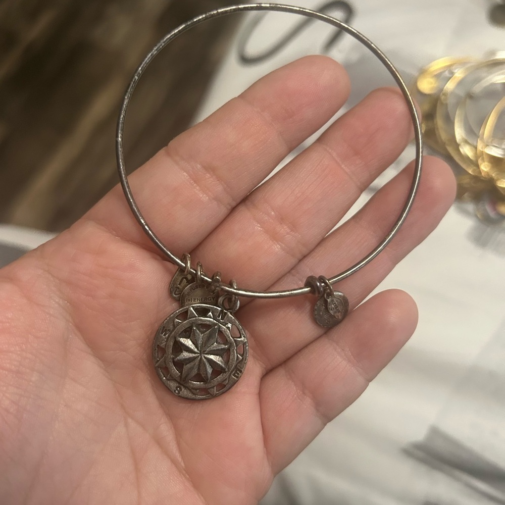 Silver Star compass Charm Bangle Bracelet